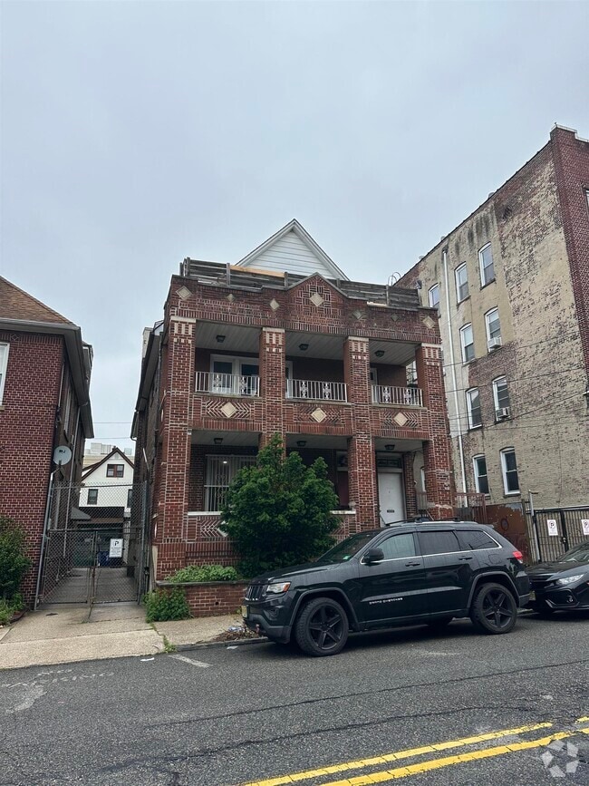 Building Photo - 292 Stegman Pkwy Unit 1 Rental