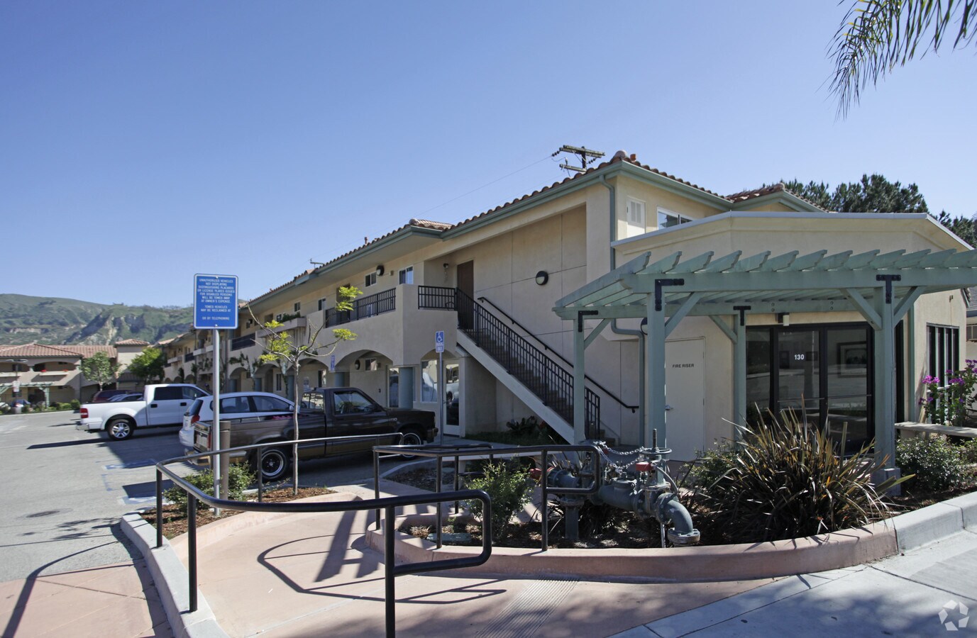 Photo - Harvard Place Apartments