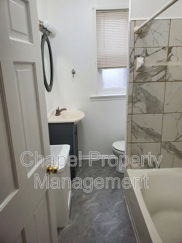 Photo - 6135 Jefferson St