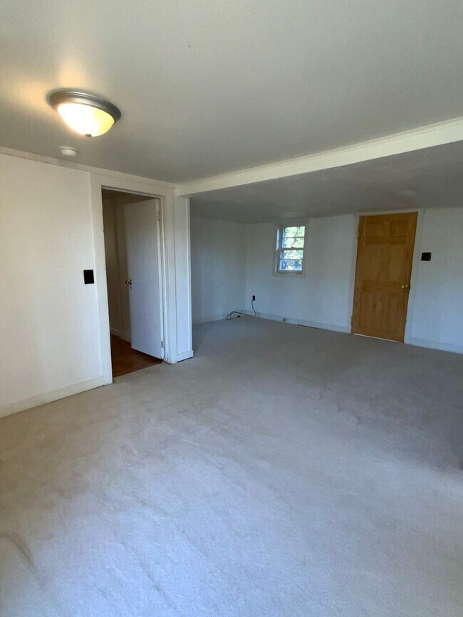 Photo - 1261 Newport Rd Unidad 1261 NEWPORT RD-HOUSE