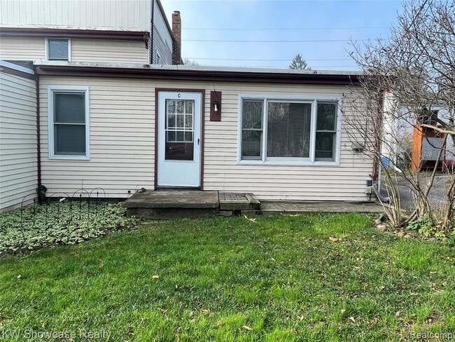 Building Photo - 4335 Territorial Rd