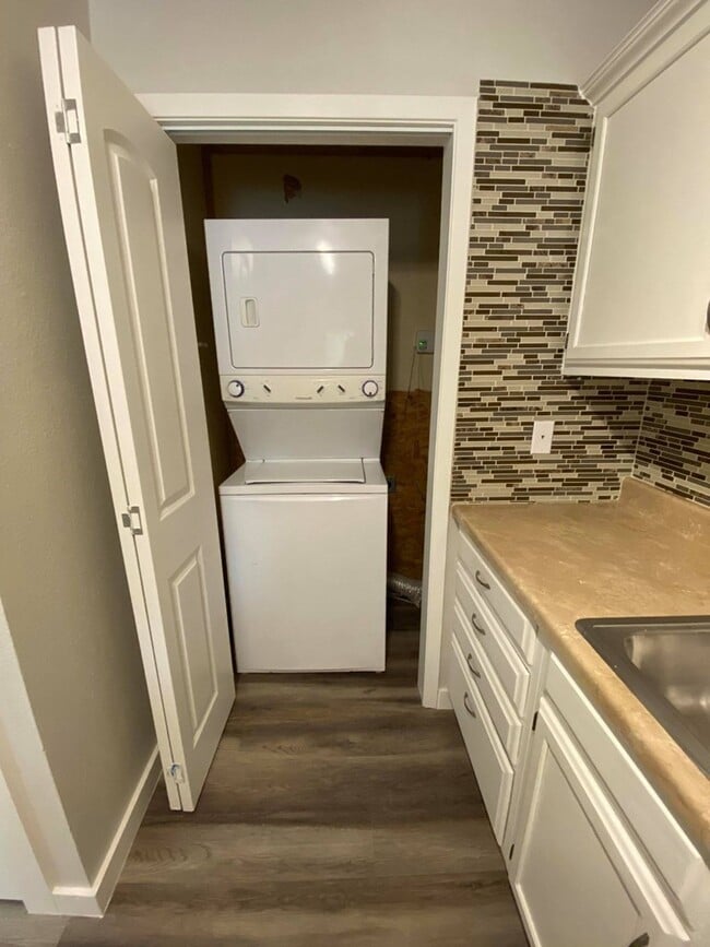 Photo - 518 Wigwam Ln