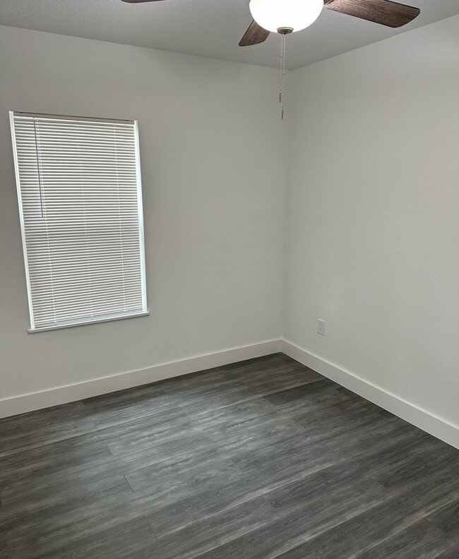 Photo - 701 E Ellicott St Unidad Detached