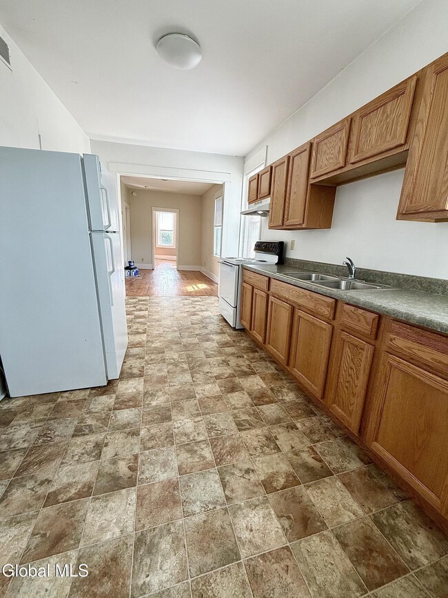 51 Bridge St Unit 3A