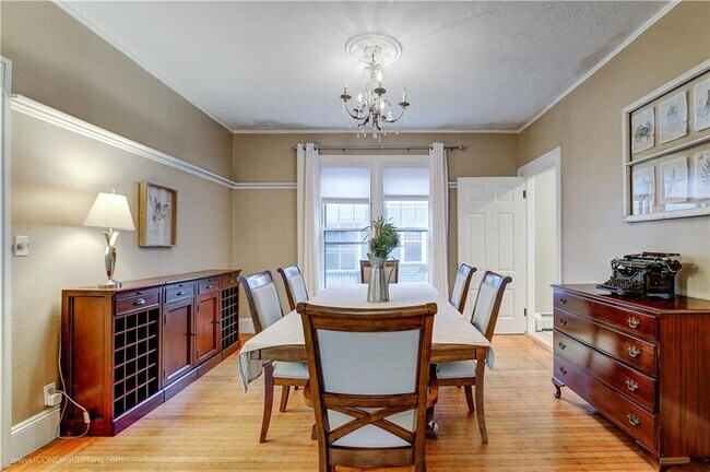 1 Bliss Rd