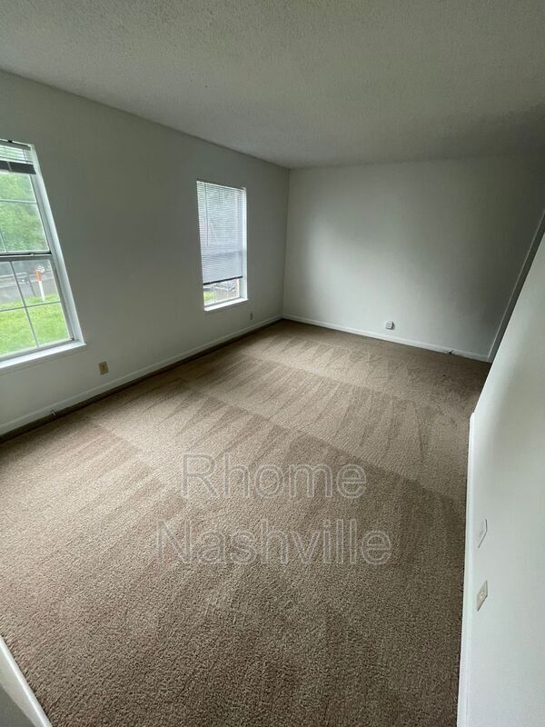 Photo - 5161/5163 Hilson