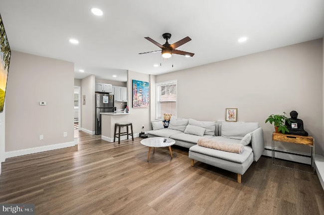 Photo - 21 W 7th St Unit B