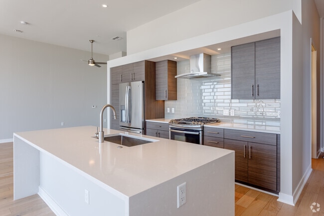 2BR, 2.5BA - 2,108 SF - Commerce Tower