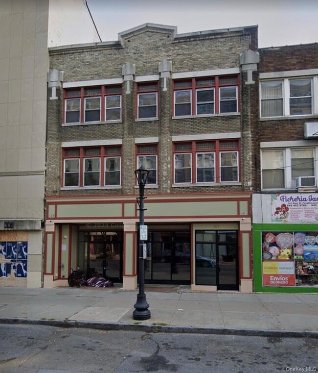 Building Photo - 337 Main St Unit 3F