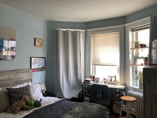 Photo - 233 Kelton St Unit 7