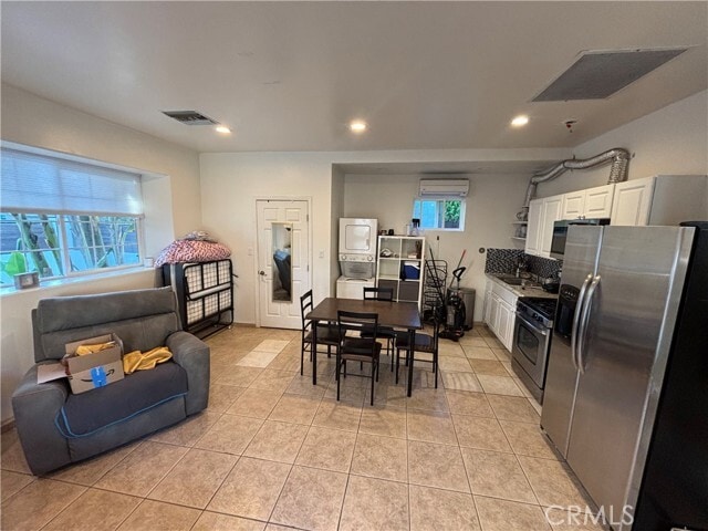 Photo - 5658 Cahill Ave