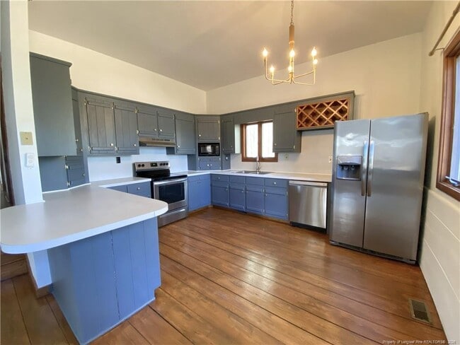 Photo - 45 Lookout Point