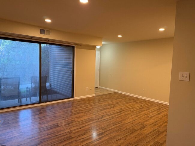 Photo - 104 Vail Ct Unit 104