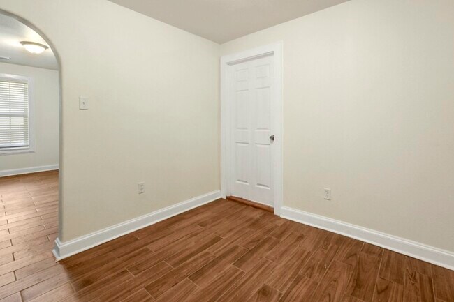 Building Photo - 4606 Antha St