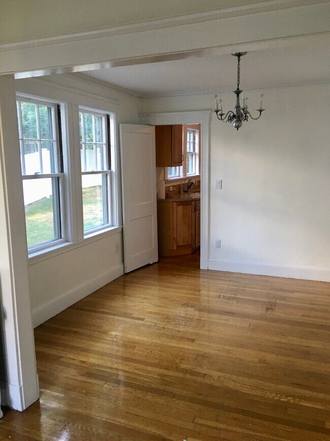 209-211 Langley Rd Unit 209