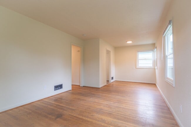 Photo - 5412-5420-5420 NE 9th Ave Unit 5412