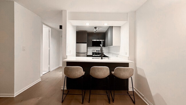 Photo - 233 E Erie St Unit 1703