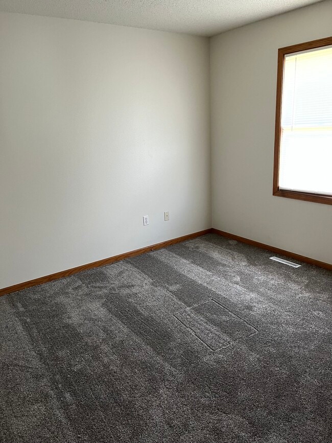 Photo - 2006 Stratford Ct