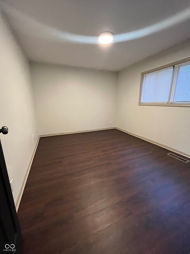 Photo - 3597 N Lynhurst Dr