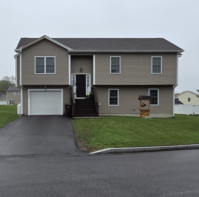 Photo - 182 Danielle Dr