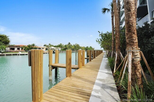 Photo - 9940 W Bay Harbor Dr Unidad 4DN