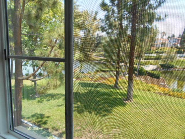 Photo - 3 BEDROOMS CONDO WITH BEAUTIFUL LAKE VIEWS. Unit 201