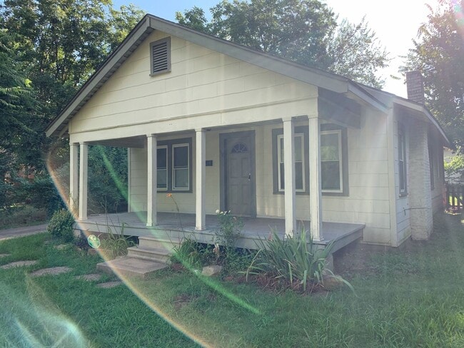 Photo - Beautiful 2 Bedroom 1 Bath DUPLEX