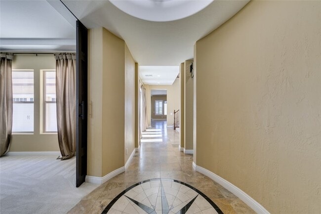 Photo - 2713 Cyrano St