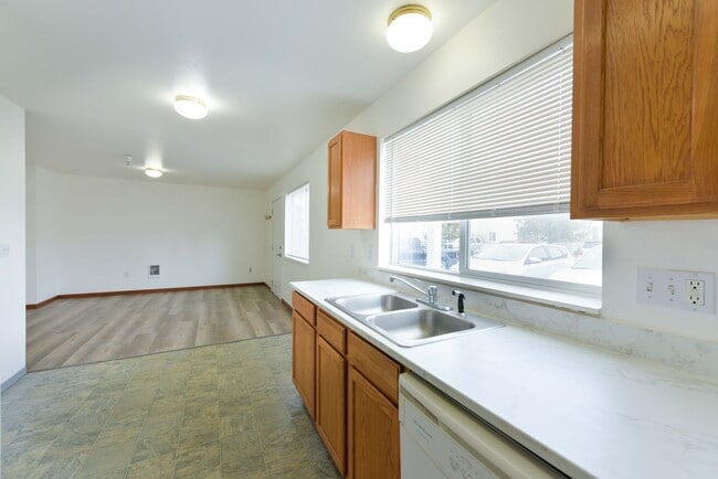 Baker Square Apartments