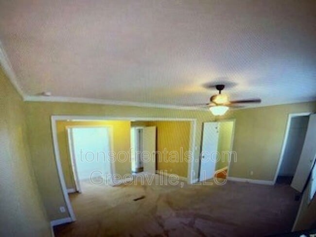 Photo - 42 N Garden Cir