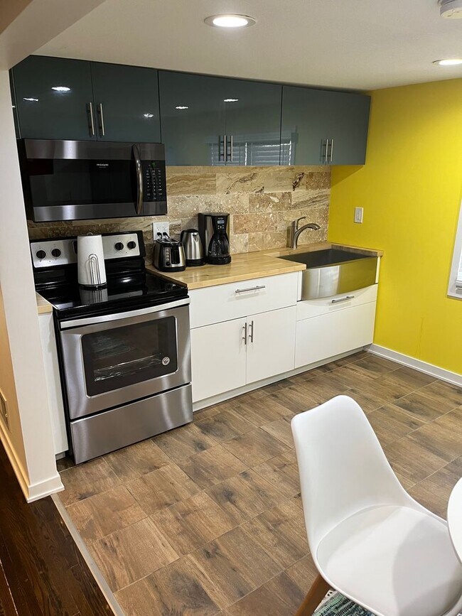 Photo - Three Pearls Unit A