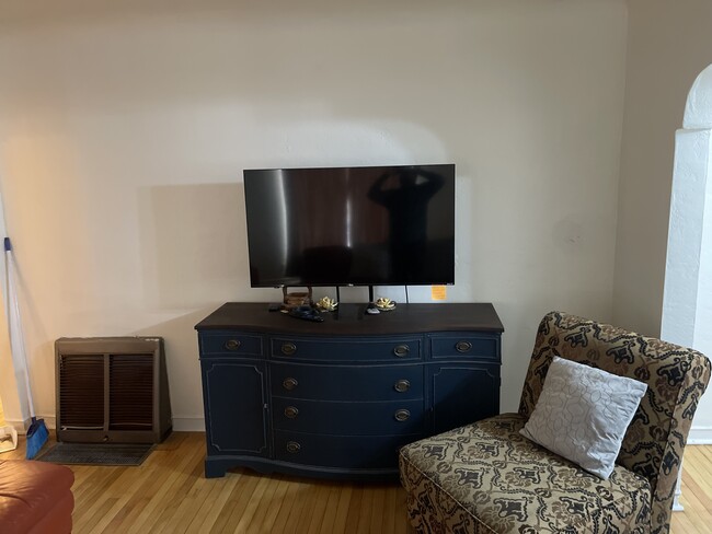Building Photo - 4505 Pershing Dr Unit 1 Rental