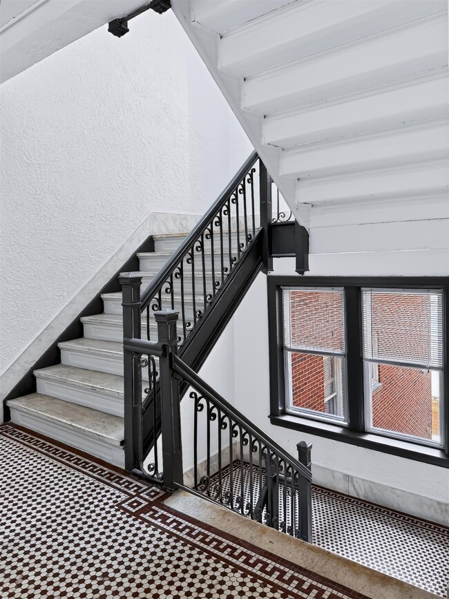 Photo - 6045 JFK Blvd E Unit D9