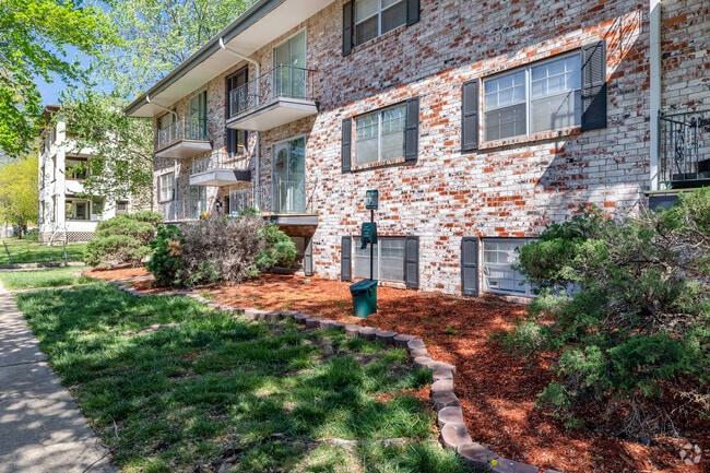 Photo - 811 State St