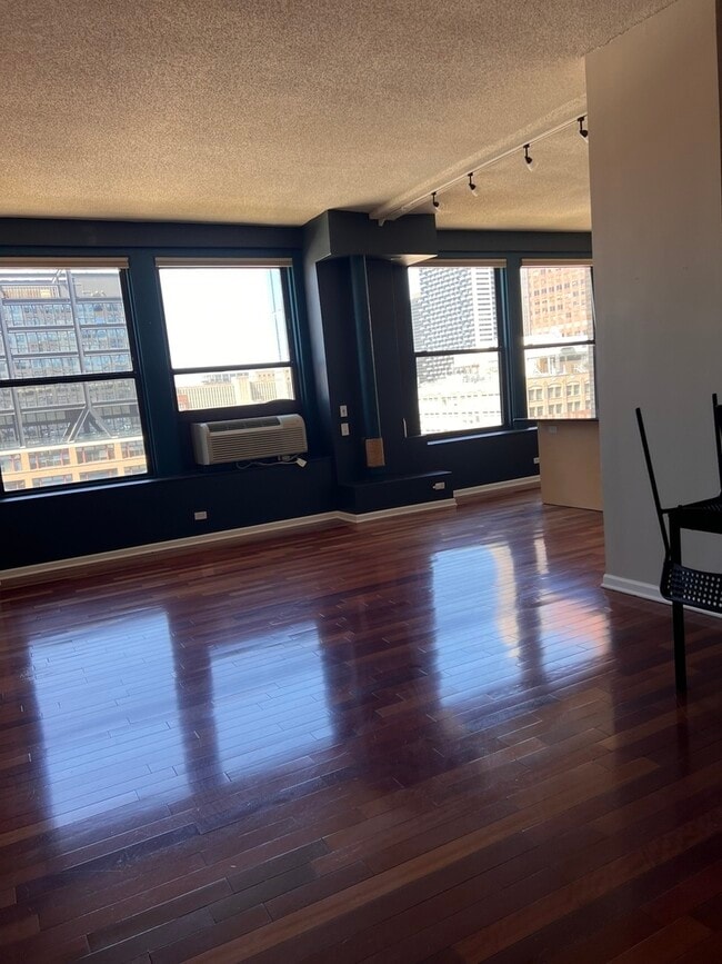 Photo - 600 S Dearborn St Unit 1209