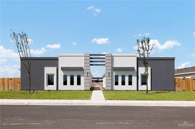 Building Photo - 4212 Walnut Ave Rental