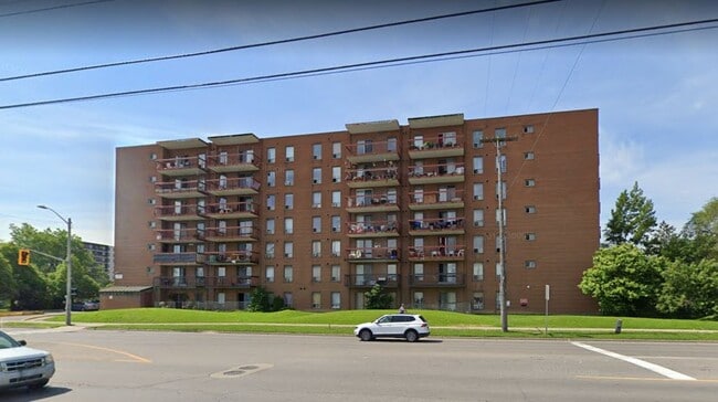 Building Photo - 45 Barlake Av