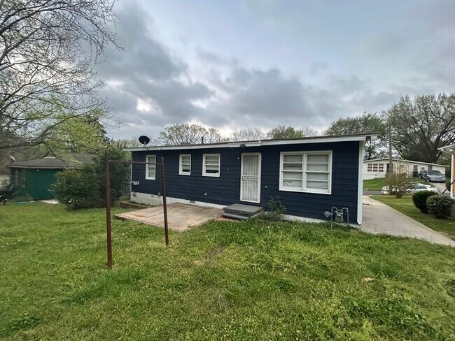Photo - Section 8 Accepted -3 bedroom, 2 bath newly updated home in the Birmingham Eastlake area