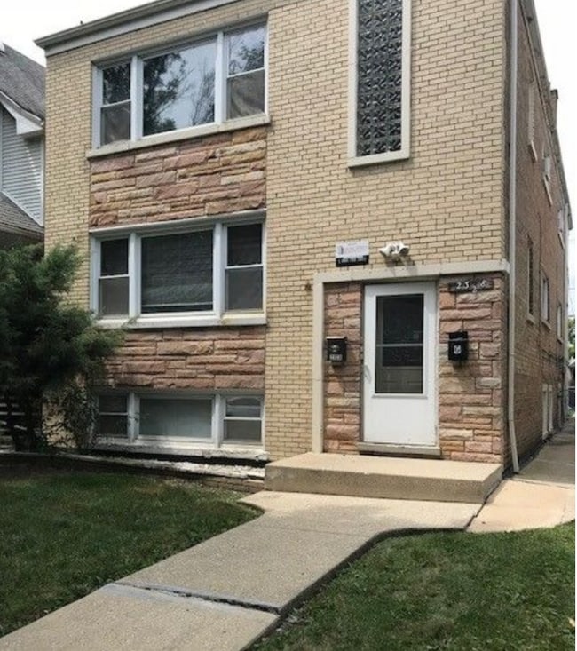 Photo - 2328 N Lawndale Ave Unit 2