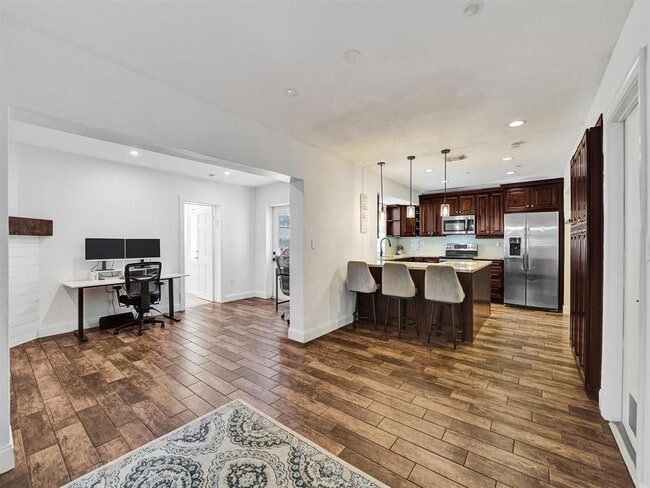 Photo - 4960 SW 89th Ave