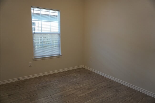 Photo - 9868 Arbor Oak