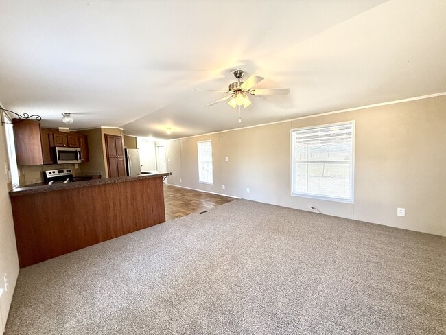 Photo - 4323 Greenville Rd