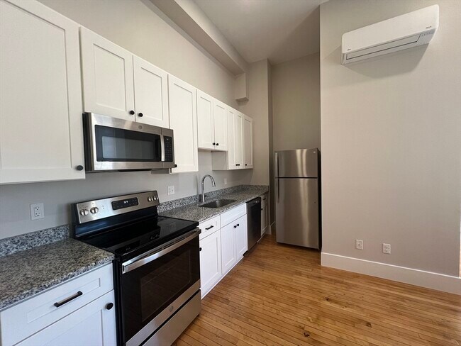 Photo - 34 St Joseph St Unit 14