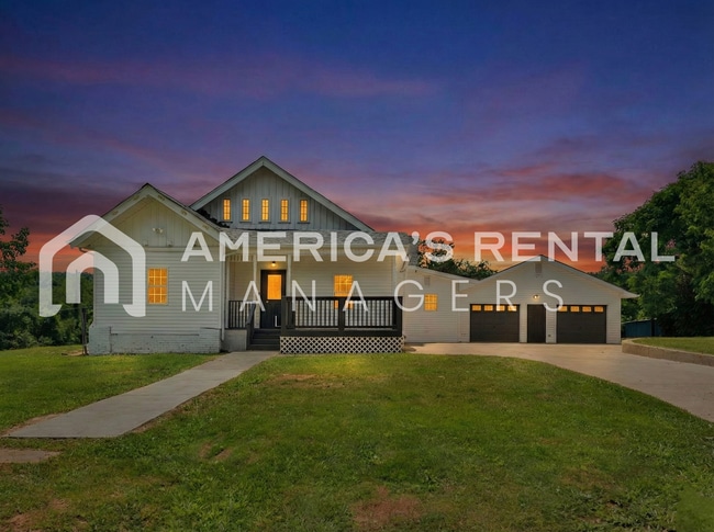 Photo - Room to Roam: Expansive Home with Screened Porch - Coming Soon!!