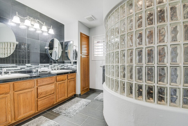 Photo - 13847 N Hamilton Dr Unidad SI ID1545978P