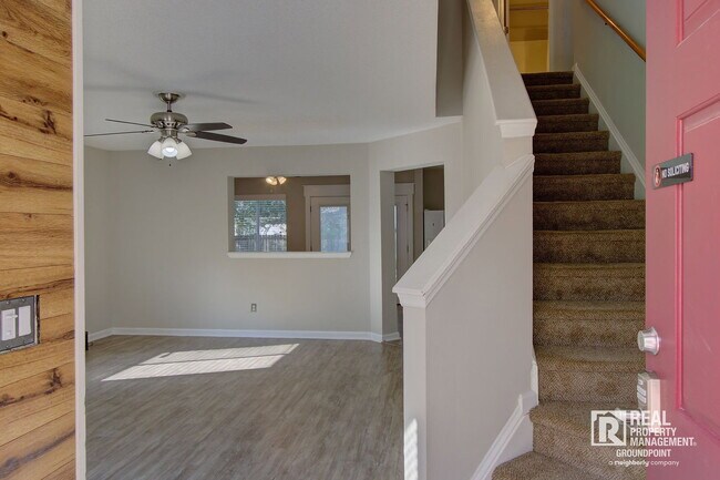 121 Sioux Ct