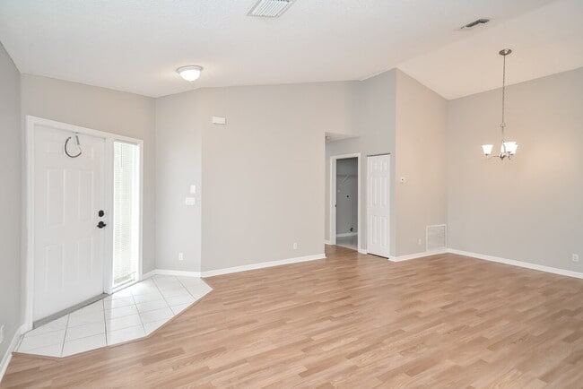 Photo - 23333 Sunview Way