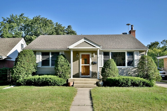 Building Photo - 171 Hale St