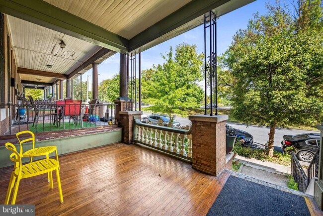 Photo - 3314 Auchentoroly Terrace