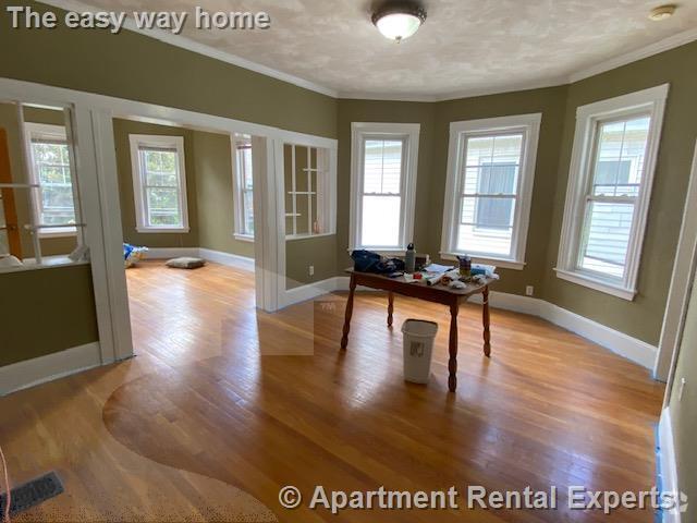 Building Photo - 10 Usher Rd Rental